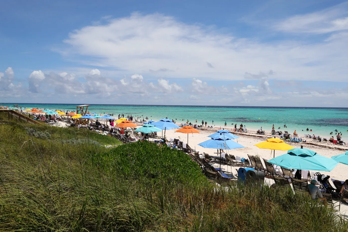Beach and umbrellas, in the Chroma Pop style